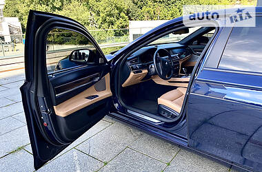 Седан BMW 7 Series 2014 в 