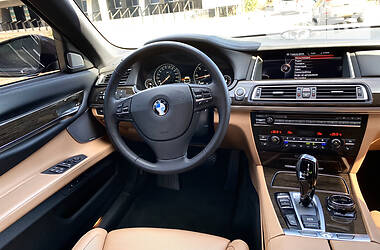 Седан BMW 7 Series 2014 в 