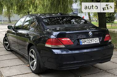 Седан BMW 7 Series 2005 в Львове