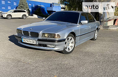 Седан BMW 7 Series 1998 в Днепре