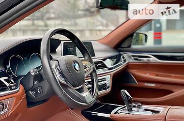 Седан BMW 7 Series 2017 в Киеве