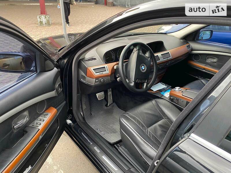 Седан BMW 7 Series 2003 в Тернополі