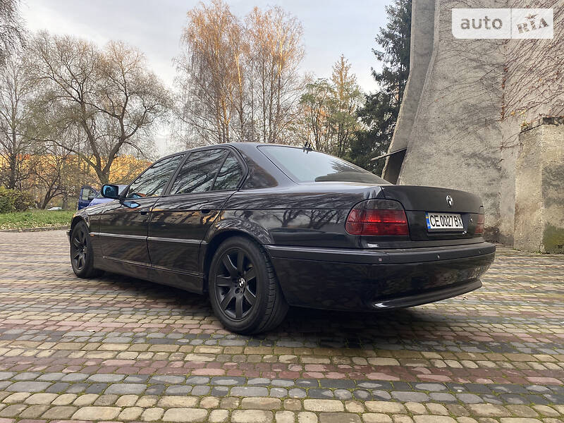 Седан BMW 7 Series 2001 в Черновцах
