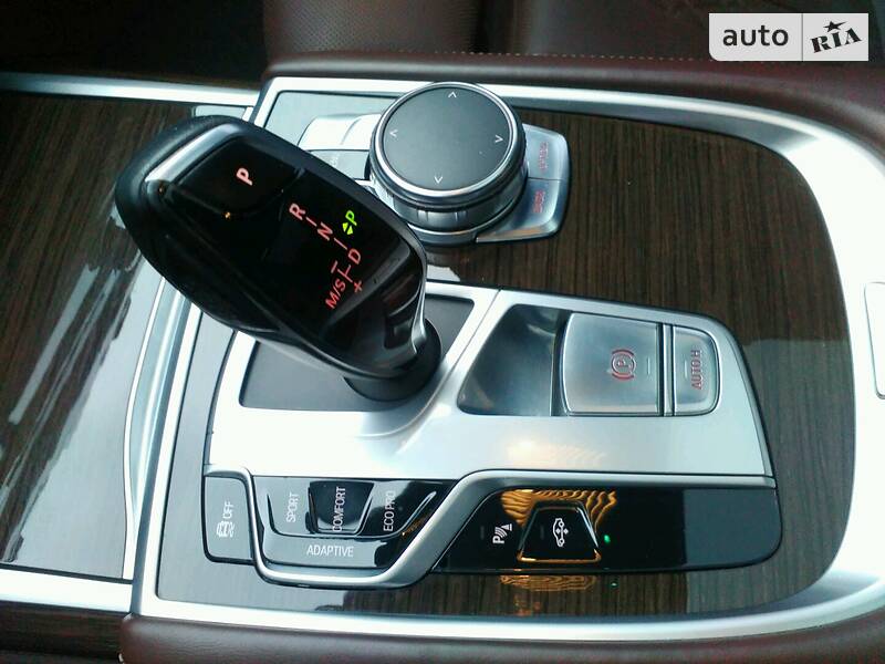 Седан BMW 7 Series 2017 в Києві