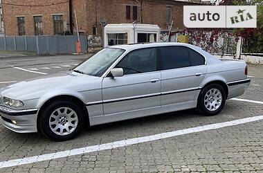 Седан BMW 7 Series 2001 в Чернівцях