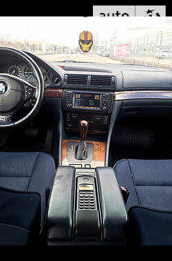 Седан BMW 7 Series 2000 в Киеве