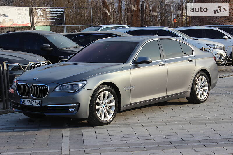 Седан BMW 7 Series 2014 в Днепре