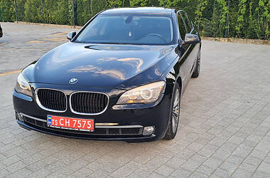 Седан BMW 7 Series 2011 в Стрию