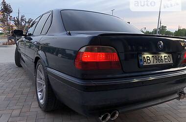 Седан BMW 7 Series 1995 в Виннице