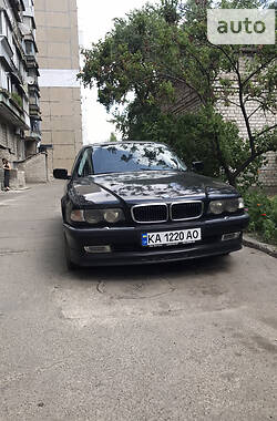 Седан BMW 7 Series 1998 в Киеве