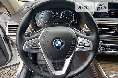 Седан BMW 7 Series 2015 в Львове