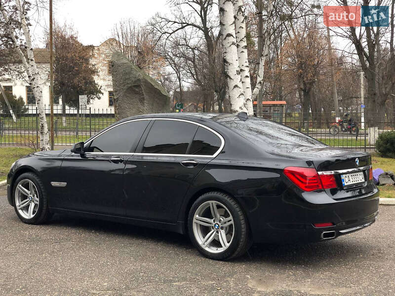 Седан BMW 7 Series 2012 в Черкасах