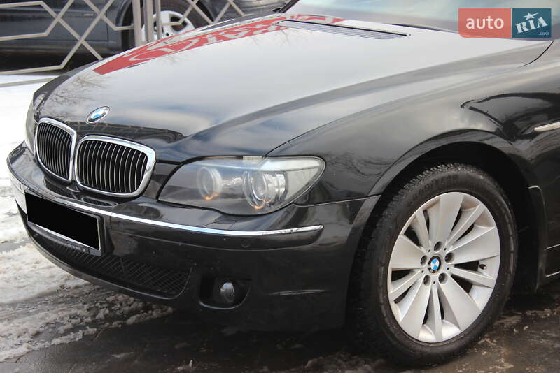 Седан BMW 7 Series 2005 в Днепре