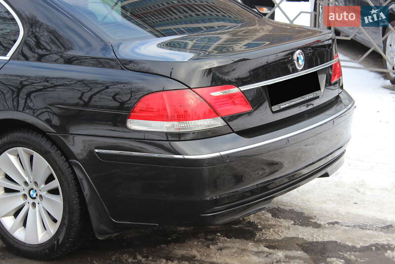 Седан BMW 7 Series 2005 в Днепре