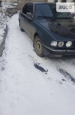 Седан BMW 7 Series 1993 в Киеве