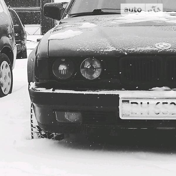 Седан BMW 7 Series 1987 в Одессе