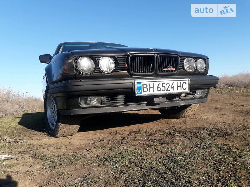 Седан BMW 7 Series 1987 в Одессе