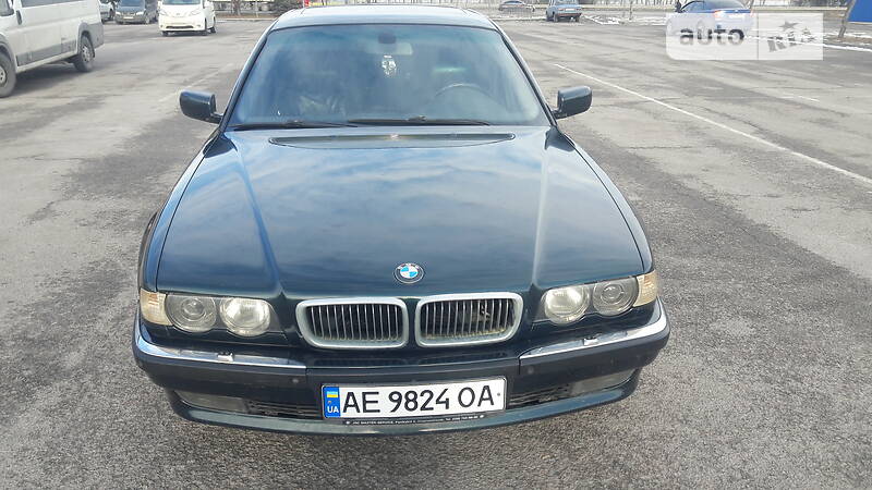 Седан BMW 7 Series 1999 в Днепре