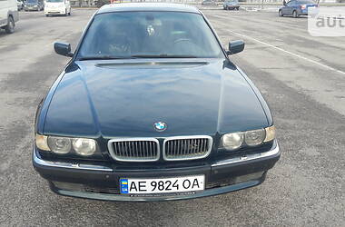 Седан BMW 7 Series 1999 в Днепре