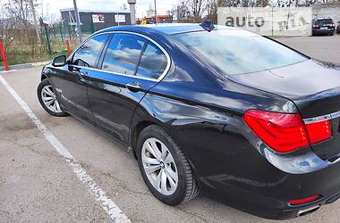 Седан BMW 7 Series 2012 в Сарнах