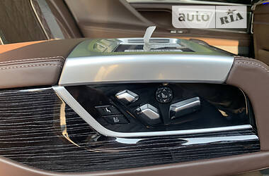 Седан BMW 7 Series 2022 в 