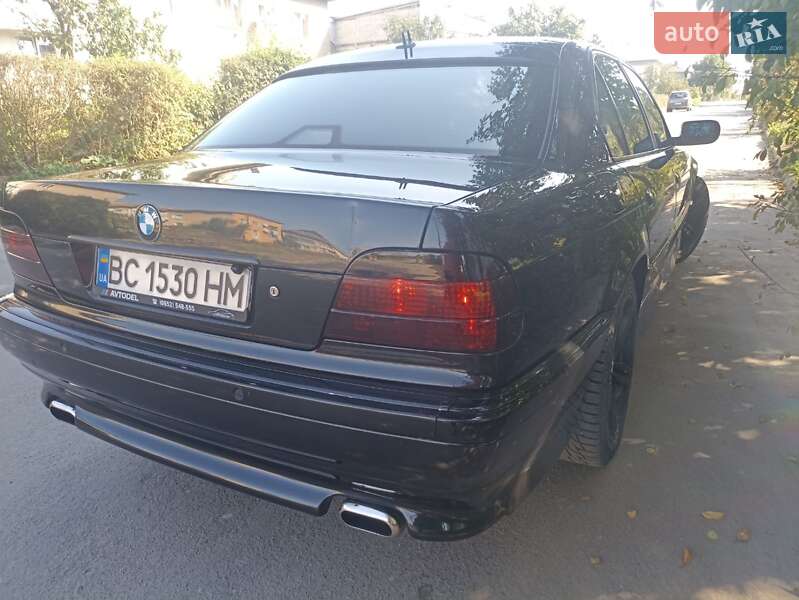 Седан BMW 7 Series 2000 в Ходорове