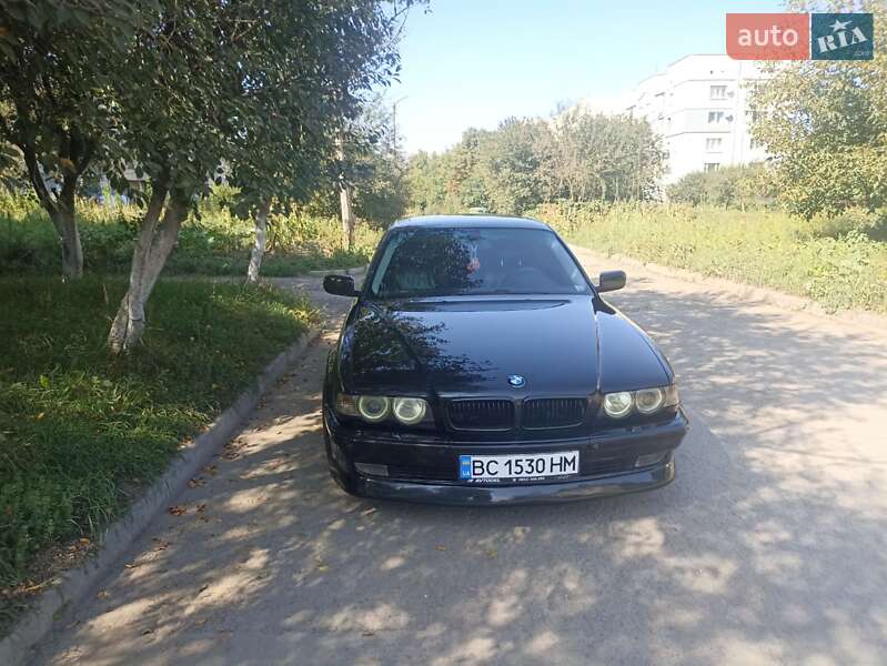 Седан BMW 7 Series 2000 в Ходорове