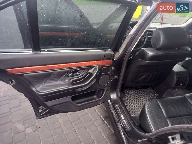 Седан BMW 7 Series 1997 в Фастові