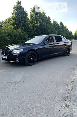 Седан BMW 7 Series 2013 в Умані