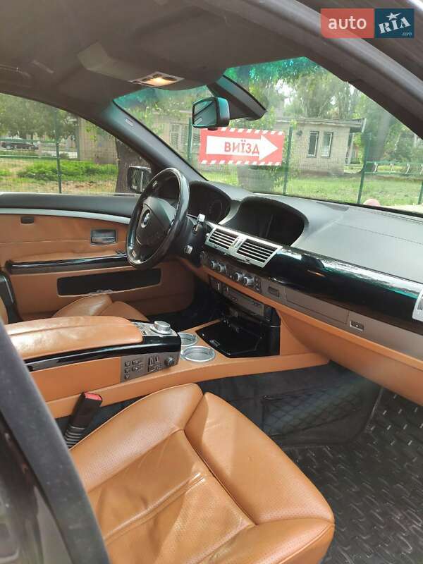 Седан BMW 7 Series 2007 в Кривому Розі