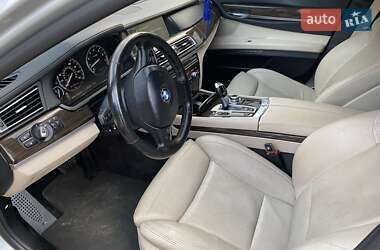 Седан BMW 7 Series 2011 в 