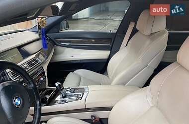 Седан BMW 7 Series 2011 в 