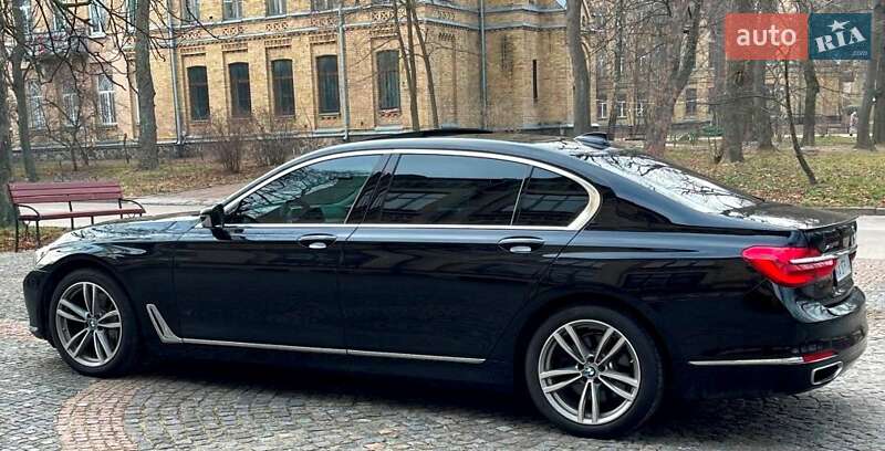 Седан BMW 7 Series 2016 в Киеве