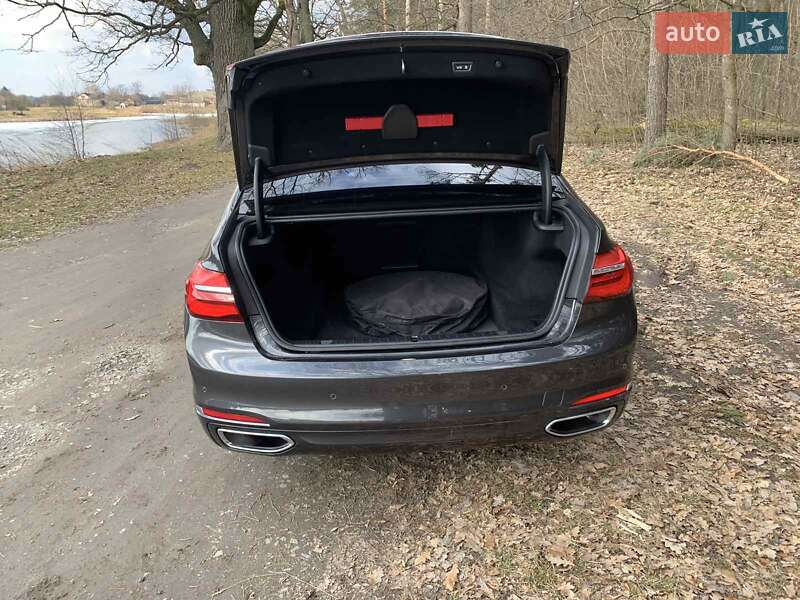Седан BMW 7 Series 2016 в Житомире фото 37 Седан BMW 7 Series 2016 в Житомире