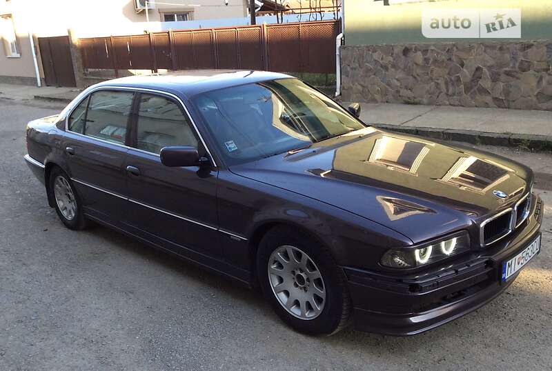 Седан BMW 7 Series 1995 в Ужгороді