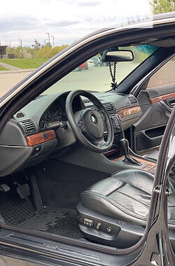 Седан BMW 7 Series 2000 в 