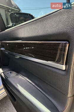 Седан BMW 7 Series 2011 в 