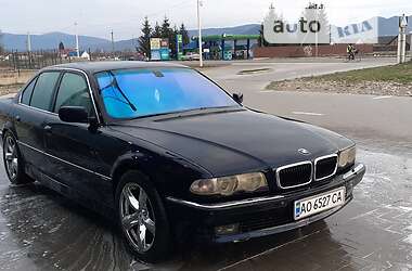 Седан BMW 7 Series 2000 в Тячеве