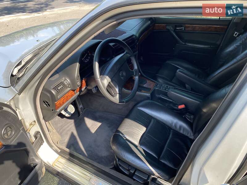 Седан BMW 7 Series 1993 в Киеве
