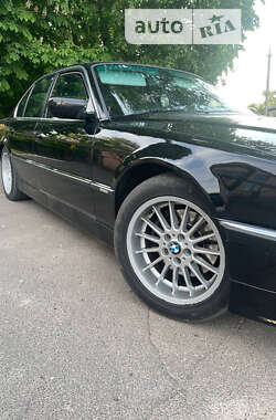 Седан BMW 7 Series 1999 в 