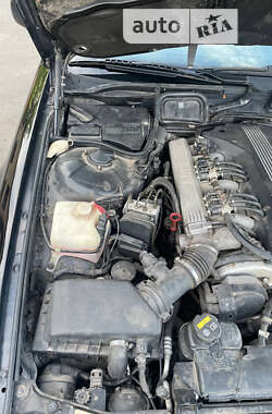 Седан BMW 7 Series 1999 в 