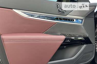Седан BMW 7 Series 2023 в 
