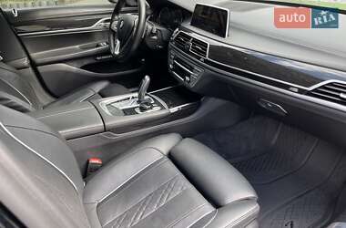 Седан BMW 7 Series 2017 в 