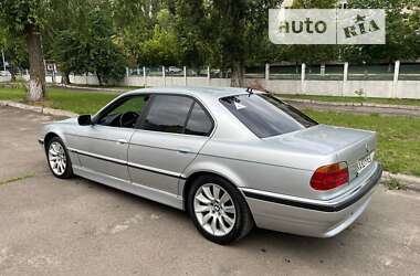 Седан BMW 7 Series 2000 в Києві