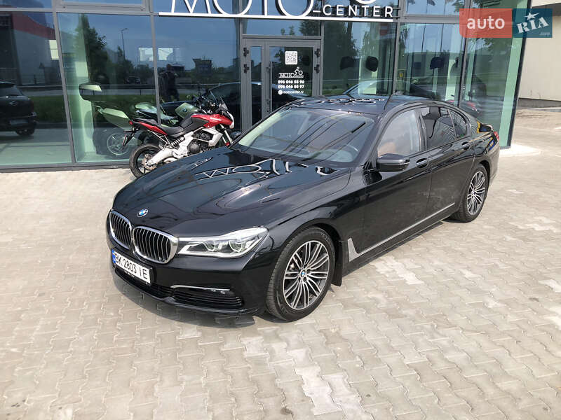 Седан BMW 7 Series 2015 в Рівному
