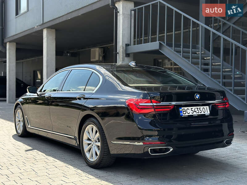 Седан BMW 7 Series 2018 в Львове
