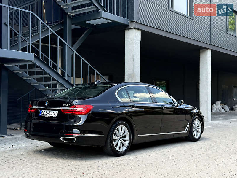 Седан BMW 7 Series 2018 в Львове