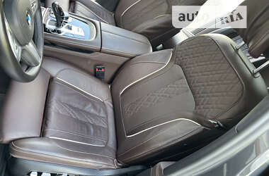 Седан BMW 7 Series 2020 в 