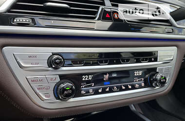 Седан BMW 7 Series 2020 в 