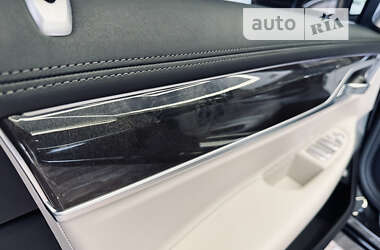 Седан BMW 7 Series 2017 в 